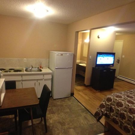 Galaxy Motel St. Paul Екстериор снимка