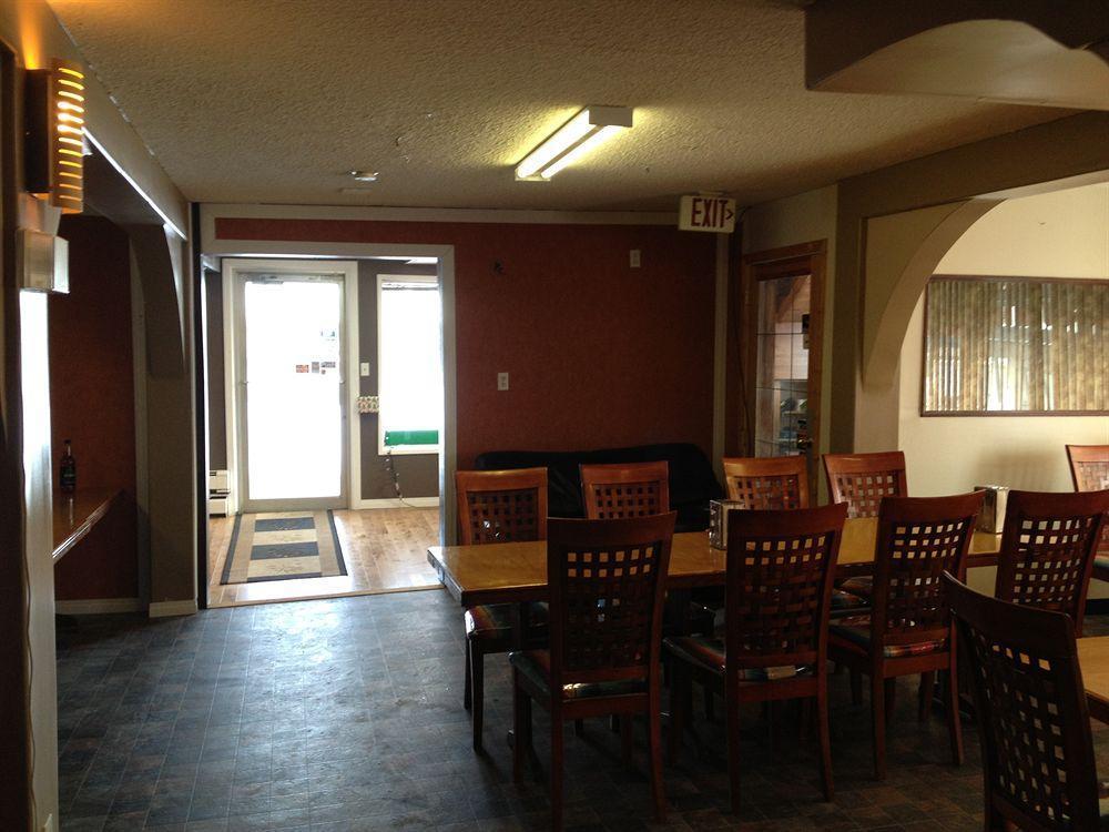 Galaxy Motel St. Paul Екстериор снимка